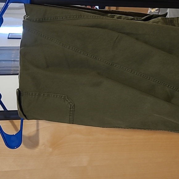 High-waisted wide leg cargo pants size medim - Picture 2 of 2